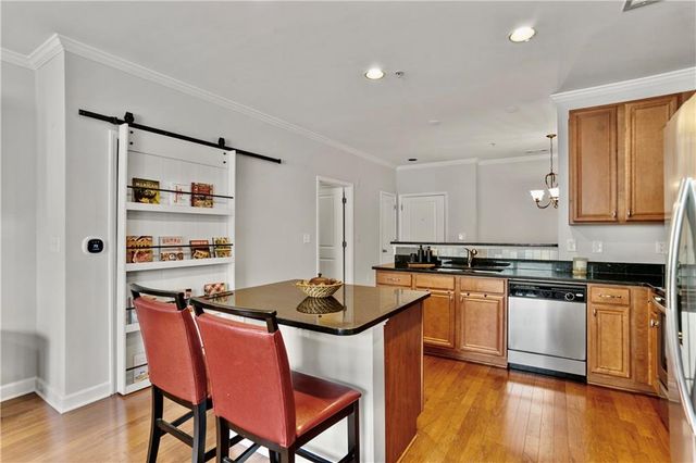 7265 Glisten Avenue 122, Atlanta, GA 30328