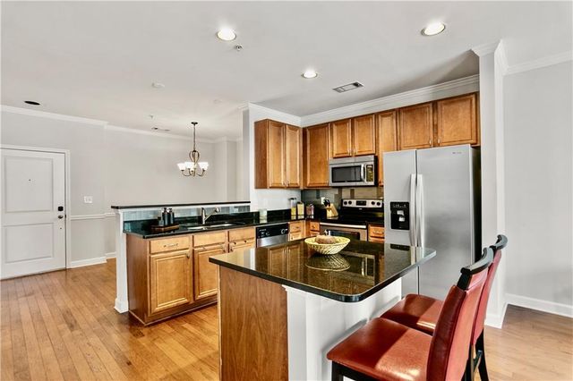 7265 Glisten Avenue 122, Atlanta, GA 30328