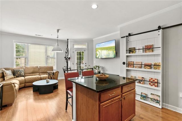 7265 Glisten Avenue 122, Atlanta, GA 30328