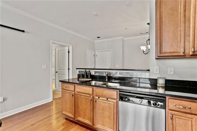 7265 Glisten Avenue 122, Atlanta, GA 30328