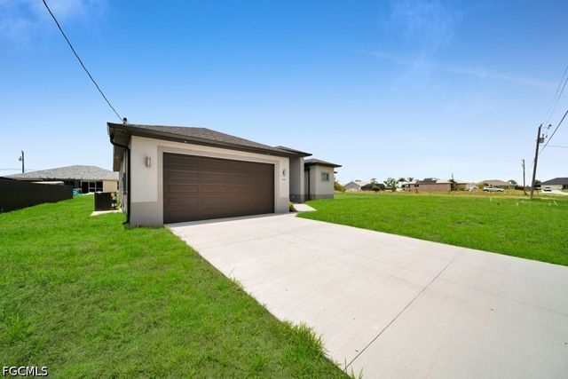 1426 NW 17th AVE, Cape Coral, FL 33993