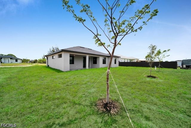 1426 NW 17th AVE, Cape Coral, FL 33993