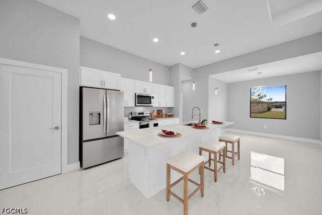 1426 NW 17th AVE, Cape Coral, FL 33993
