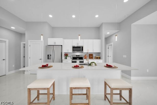 1426 NW 17th AVE, Cape Coral, FL 33993