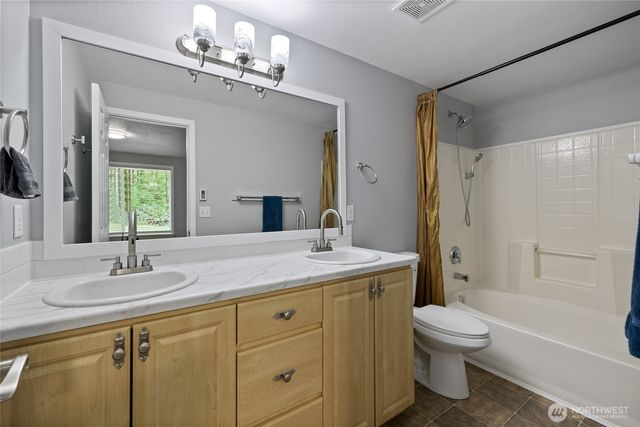 123 Lentz Rd N, Winlock, WA 98596