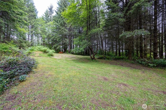 123 Lentz Rd N, Winlock, WA 98596