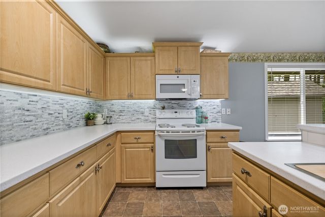 123 Lentz Rd N, Winlock, WA 98596