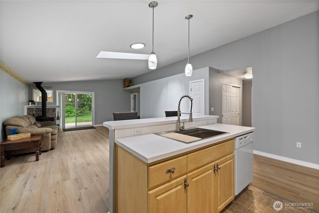123 Lentz Rd N, Winlock, WA 98596