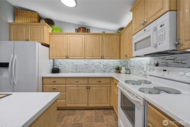 123 Lentz Rd N, Winlock, WA 98596