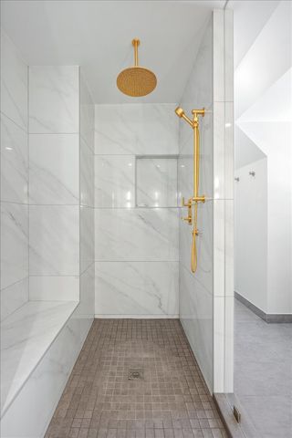 909 Locust Road, Wilmette, IL 60091