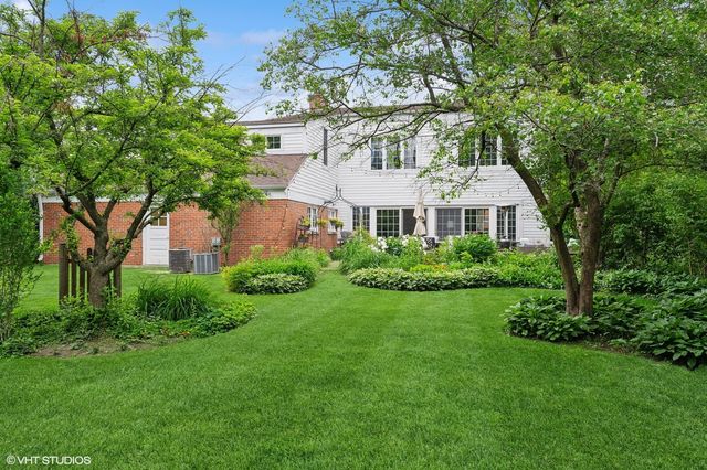 909 Locust Road, Wilmette, IL 60091