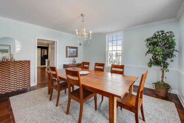 909 Locust Road, Wilmette, IL 60091