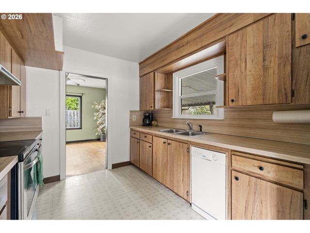 6209 Se 141ST Ave, Portland, OR 97236