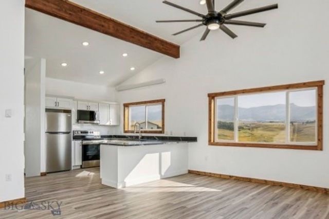 10 Honor Lane, Whitehall, MT 59759