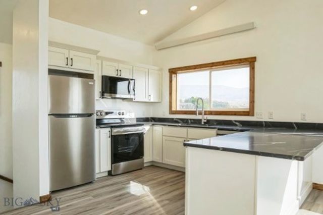 10 Honor Lane, Whitehall, MT 59759