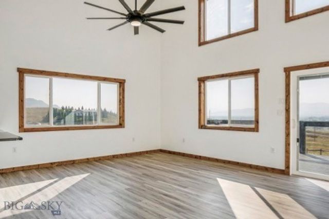 10 Honor Lane, Whitehall, MT 59759