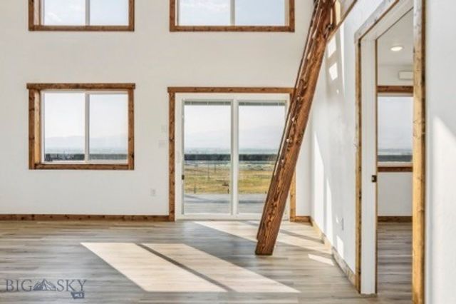 10 Honor Lane, Whitehall, MT 59759