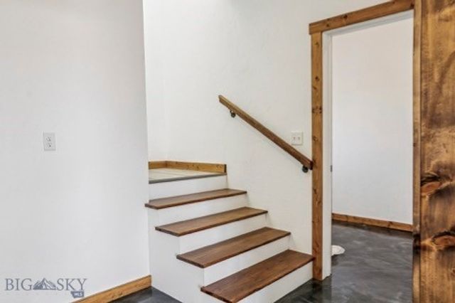 10 Honor Lane, Whitehall, MT 59759