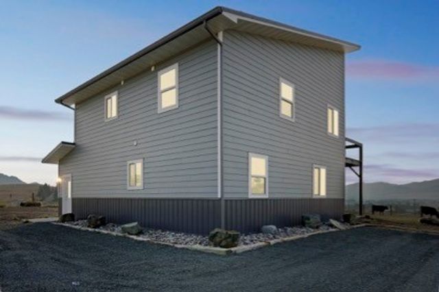 10 Honor Lane, Whitehall, MT 59759