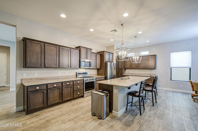 2065 N CANELO Hills, Mesa, AZ 85207