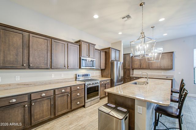 2065 N CANELO Hills, Mesa, AZ 85207