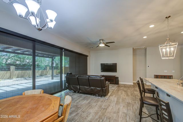 2065 N CANELO Hills, Mesa, AZ 85207