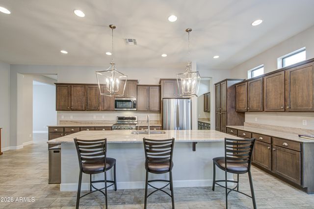 2065 N CANELO Hills, Mesa, AZ 85207
