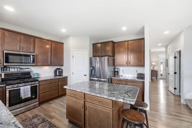 7030 Quellin Boulevard, Hamilton Twp, OH 45039