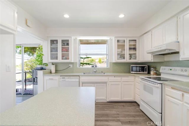 801 Stephen Road, Burbank, CA 91504