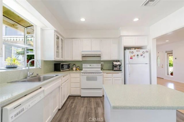 801 Stephen Road, Burbank, CA 91504