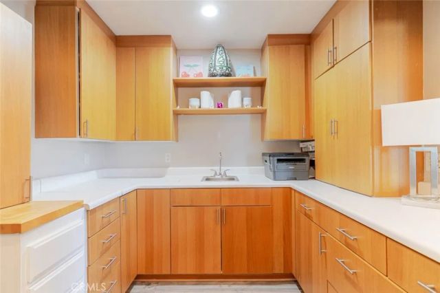 801 Stephen Road, Burbank, CA 91504