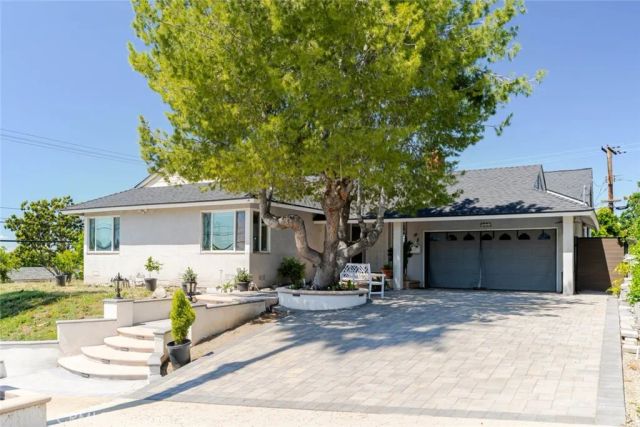 801 Stephen Road, Burbank, CA 91504