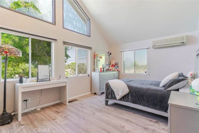 801 Stephen Road, Burbank, CA 91504