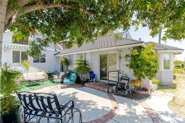 801 Stephen Road, Burbank, CA 91504
