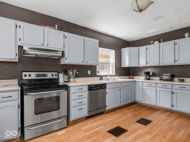 4053 Rookwood Avenue, Indianapolis, IN 46208