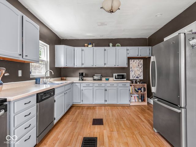 4053 Rookwood Avenue, Indianapolis, IN 46208