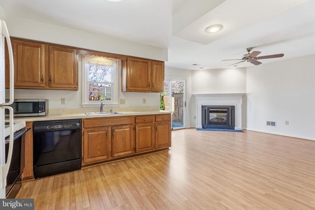 921 BOOM WAY, Annapolis, MD 21401