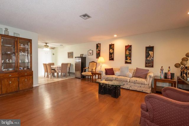 264-B CROSSE DR, Monroe Township, NJ 08831