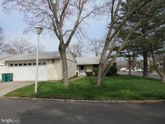 264-B CROSSE DR, Monroe Township, NJ 08831
