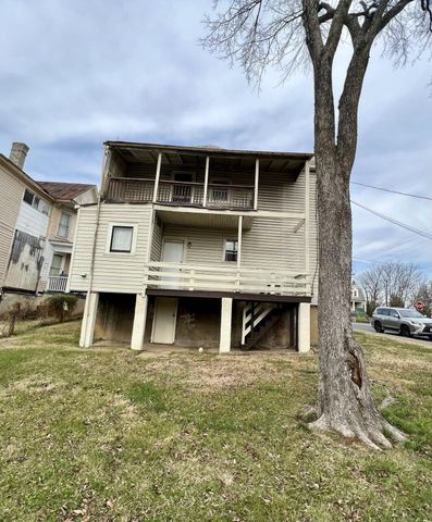 1202 Melrose AVE NW, Roanoke, VA 24017