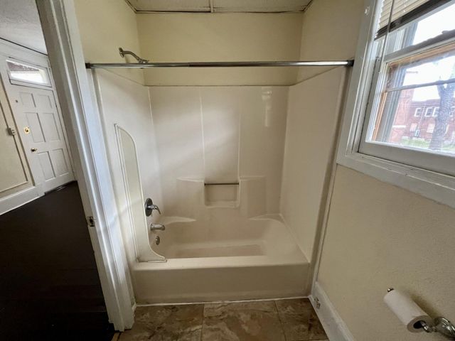 1202 Melrose AVE NW, Roanoke, VA 24017