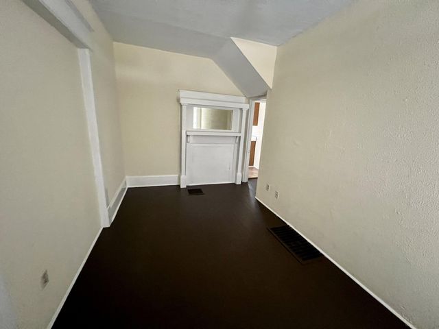 1202 Melrose AVE NW, Roanoke, VA 24017
