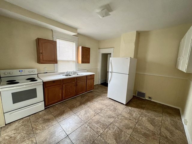 1202 Melrose AVE NW, Roanoke, VA 24017
