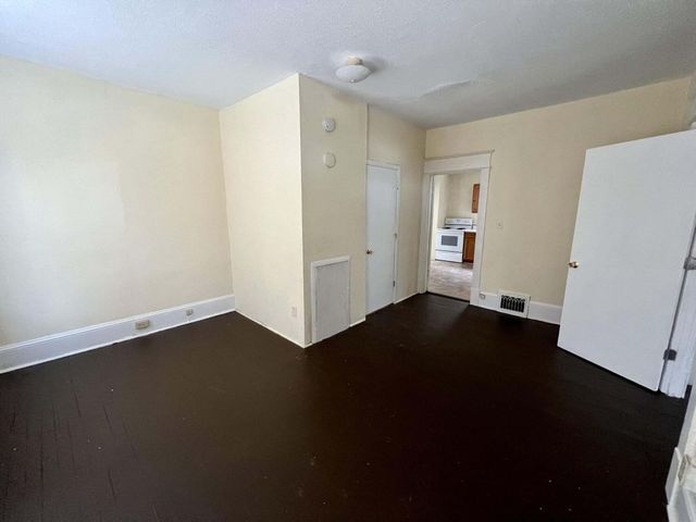 1202 Melrose AVE NW, Roanoke, VA 24017