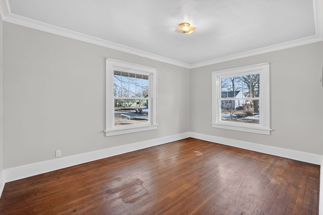 821 Douglas Avenue, Des Moines, IA 50313