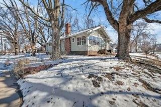 821 Douglas Avenue, Des Moines, IA 50313