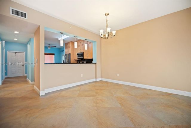 7765 Yardley Dr 115, Tamarac, FL 33321