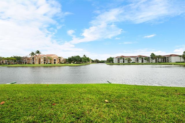7765 Yardley Dr 115, Tamarac, FL 33321