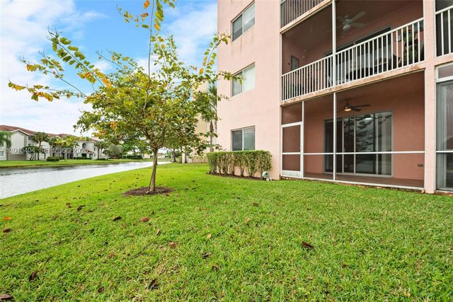 7765 Yardley Dr 115, Tamarac, FL 33321