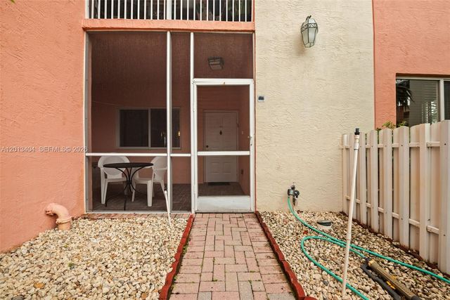 7765 Yardley Dr 115, Tamarac, FL 33321